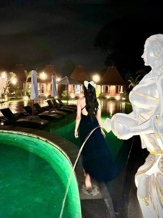 Starlake Villa & Glamping Kubupenlokan Exteriör bild